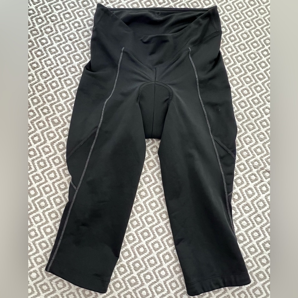 Pearl Izumi Select Padded Cycling/Spinning Cropped Leggings. Size Medium.